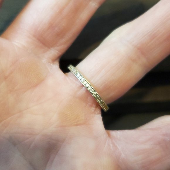 Size 6 925 Sterling Silver Clear Cubic Zirconia Thin Ring - Picture 2 of 5